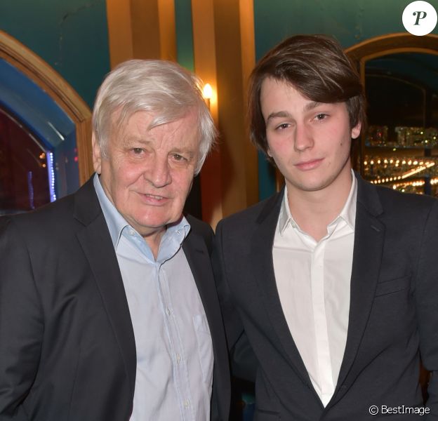 Exclusif - Jacques Perrin et son fils Maxence à la générale de la comédie musicale Les Choristes au théâtre des Folies Bergère à Paris, France, le 2 mars 2017.