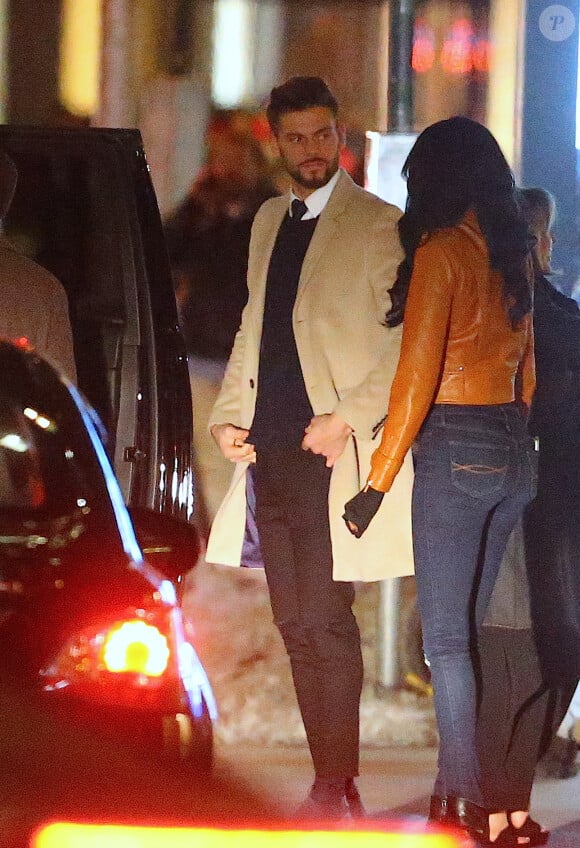 Exclusif - Iris Mittenaere (Miss Univers) et son compagnon Matthieu rentrent chez eux après le défilé Sherri Hill lors de la fashion week à New York, le 13 février 2017.