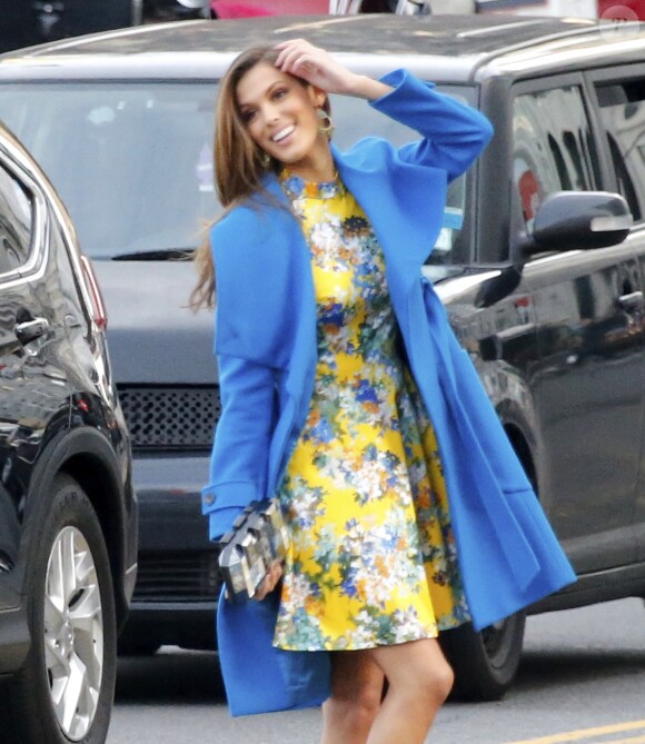 Exclusif - Miss Univers 2016 Iris Mittenaere pose lors d'une séance photo à New York le 8 février 2017.