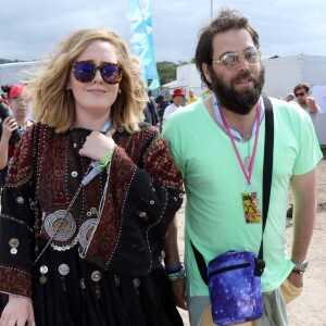 La chanteuse Adele et son compagnon Simon Konecki - Festival Glastonbury 2015, le 28 juin 2015.