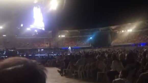 Adele en concert à Brisbane, Australie, le 5 mars 2017. La chanteuse lâche "Je suis mariée" sur scène.