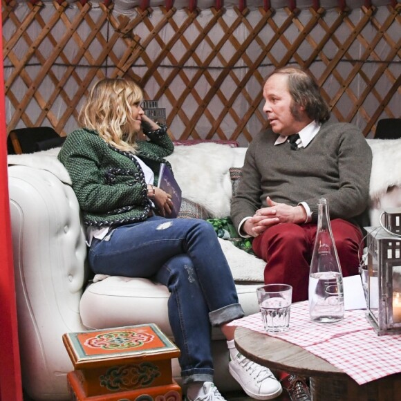 Exclusif - Philippe Katerine (Philippe Blanchard), invité d'Enora Malagré dans son émission "Le Van" à Paris, qui sera diffusée le 6 mars en 2ème partie de soirée sur CStar. Le 22 novembre 2016 © Pierre Perusseau / bestimage