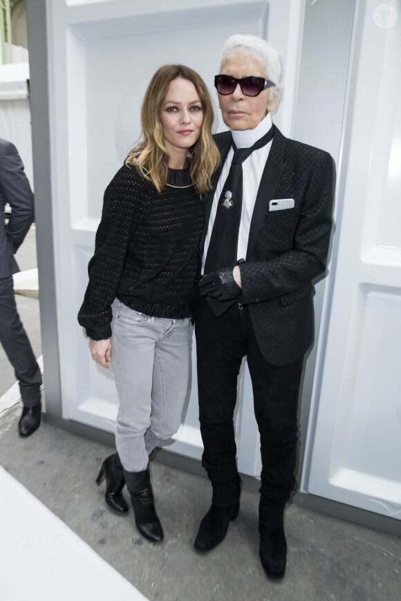 Vanessa Paradis, Karl Lagerfeld - Défilé de mode prêt-à-porter automne-hiver 2017/2018 "Chanel" au Grand Palais à Paris le 7 mars 2017. © Olivier Borde/ Bestimage