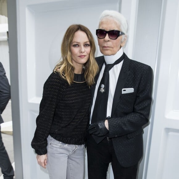 Vanessa Paradis, Karl Lagerfeld - Défilé de mode prêt-à-porter automne-hiver 2017/2018 "Chanel" au Grand Palais à Paris le 7 mars 2017. © Olivier Borde/ Bestimage