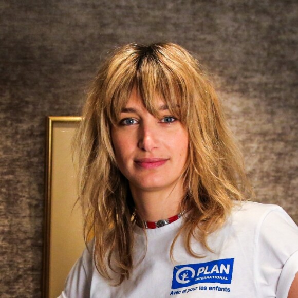 Exclusif - Pauline Lefèvre, nouvelle ambassadrice de la Fondation Plan International France le 7 mars 2017 à Paris. À l'occasion de la journée des droits des femmes, l’actrice Pauline Lefèvre devient la nouvelle ambassadrice de la fondation Plan International France qui oeuvre pour un monde juste et fait progresser les droits des enfants et l'égalité pour filles. ©JR Santini / Bestimage no web no blog pour Belgique et Suisse07/03/2017 - Paris
