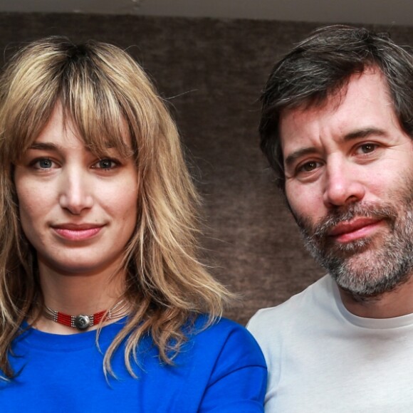 Exclusif - Pauline Lefèvre, nouvelle ambassadrice de la Fondation Plan International France, pose avec Jalil Lespert (également ambassadeur) le 7 mars 2017 à Paris. À l'occasion de la journée des droits des femmes, l'actrice Pauline Lefèvre devient la nouvelle ambassadrice de la fondation Plan International France qui oeuvre pour un monde juste et fait progresser les droits des enfants et l'égalité pour filles. ©JR Santini / Bestimage