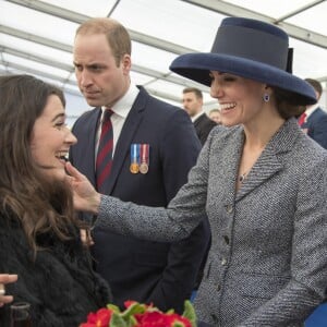 La duchesse Catherine de Cambridge et le prince William ont rencontrés les invités de la réception qui suivait l'inauguration d'un monument à la mémoire des soldats britanniques tombés en Irak et en Afghanistan, à Londres le 9 mars 2017.