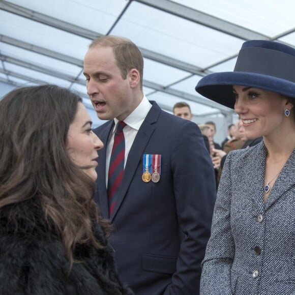 La duchesse Catherine de Cambridge et le prince William ont rencontrés les invités de la réception qui suivait l'inauguration d'un monument à la mémoire des soldats britanniques tombés en Irak et en Afghanistan, à Londres le 9 mars 2017.