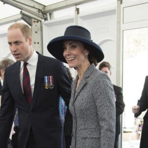 La duchesse Catherine de Cambridge et le prince William ont rencontrés les invités de la réception qui suivait l'inauguration d'un monument à la mémoire des soldats britanniques tombés en Irak et en Afghanistan, à Londres le 9 mars 2017.