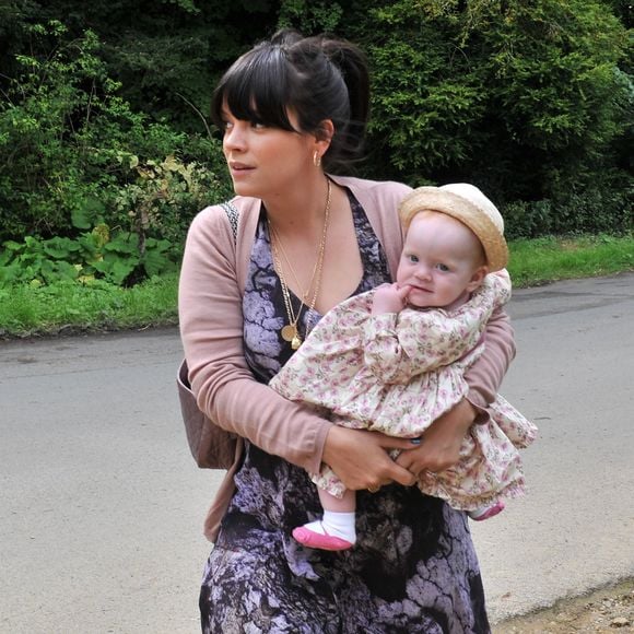 Lily Allen et sa fille Ethel Mary à Gloucestershire. Septembre 2012.