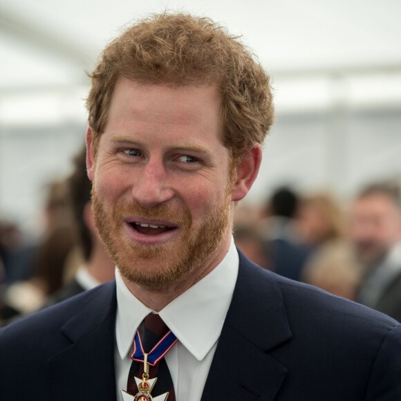 Le prince Harry lors de l'inauguration d'un monument à la mémoire des soldats britanniques tombés en Irak et en Afghanistan à Londres le 9 mars 2017.