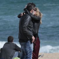 Jeffrey Dean Morgan et Hilarie Burton: Baisers à la plage pour le couple discret