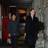 Angelina Jolie et son fils Maddox sortent à pied de leur hôtel de Londres pour se rendre au palais de Buckingham le 14 mars 2017.