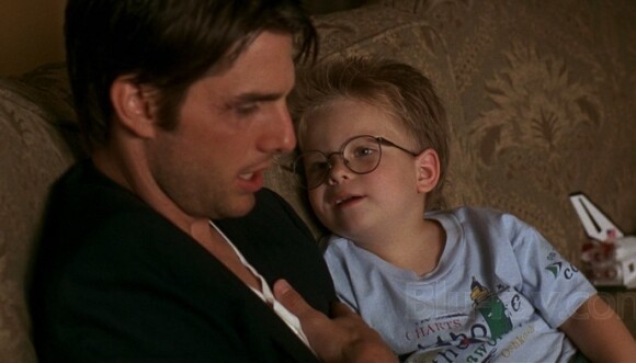 tom cruise next to kid from jerry maguire