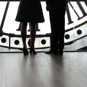 Le prince William et Kate Middleton visitent la galerie des impressionnistes au musée d'Orsay à Paris le 18 mars 2017.