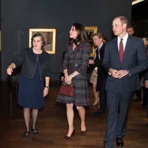 Laurence des Cars, présidente du musée d'Orsay - Le prince William et Kate Middleton visitent la galerie des impressionnistes au musée d'Orsay à Paris le 18 mars 2017.