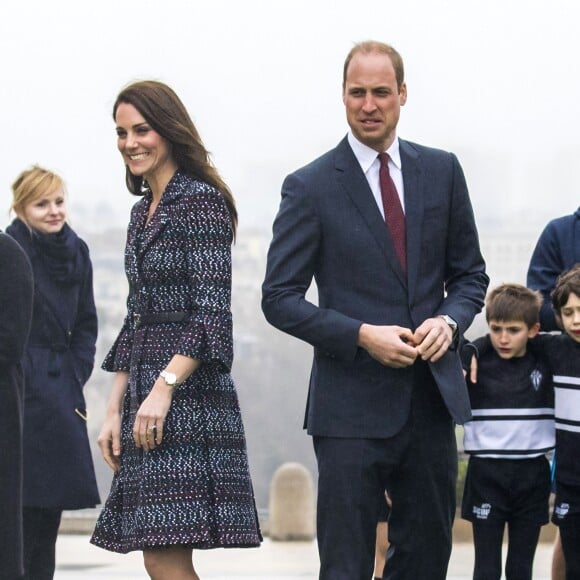 Le prince William et Kate Middleton sur le parvis des droits de l'homme au Trocadéro à Paris le 18 mars 2017.