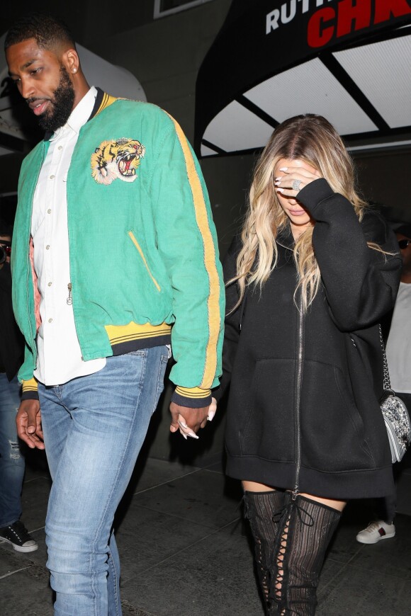 Tristan Thompson et Khloe Kardashian à la sortie du restaurant Ruth's Chris steak house. Le 18 mars 2017 à Los Angeles 