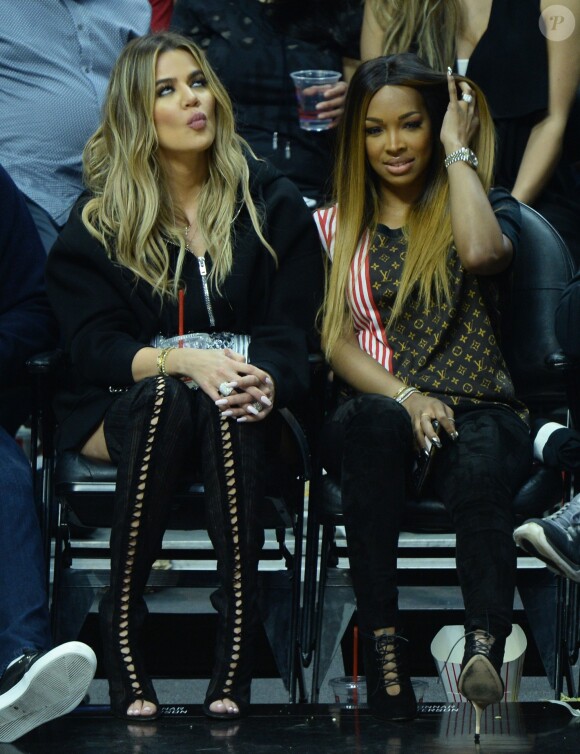 Khloe Kardashian et sa meilleure amie Malika Haqq regardent jouer Tristan Thompson contre les Clippers de Los Angeles, le 18 mars 2017