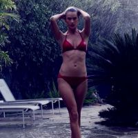 Alessandra Ambrosio : Canon en bikini, elle fête l'arrivée du printemps