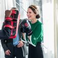  La princesse Sofia de Suède, habillée d'un pull COS vert en clin d'oeil à la Saint-Patrick, s'est essayée à la boxe lors de l'inauguration d'un nouveau centre de loisirs pour les jeunes défavorisés à Husby, dans la banlieue de Stockholm, le 17 mars 2017. 