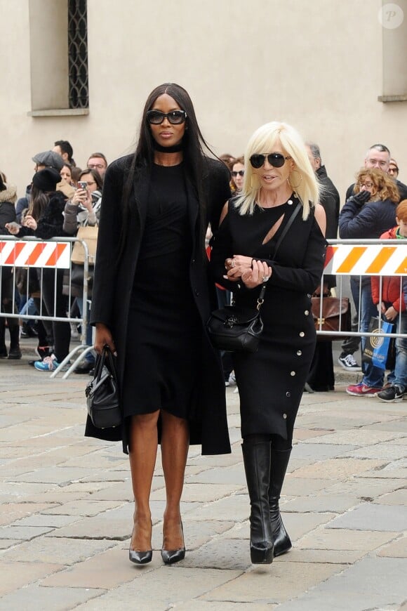 Naomi Campbell et Donatella Versace à Milan, le 27 février 2017.