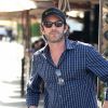 Luke Perry va déjeuner avec un ami au restaurant Il Pastaio à Beverly Hills, le 11 février 2015.