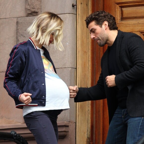 Olivia Wilde et Oscar Isaac sur le tournage du film "Life Itself" à New York le 21 mars 2017.