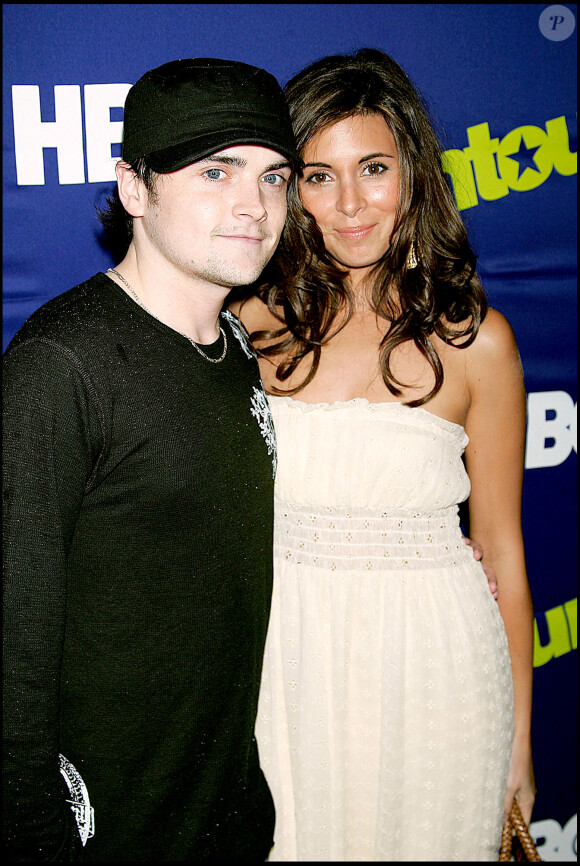 Robert Iler, qui jouait Anthony Soprano Jr. alias "A. J." dans la série Les Soprano, et Jamie Lynn Sigler, sa soeur Meadow à l'écran, en juin 2006 à New York au lancement de la saison 3 d'Entourage.