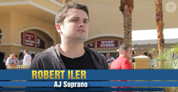 Robert Iler, qui jouait Anthony Soprano Jr. alias "A. J." dans la série Les Soprano, se consacre à sa carrière de joueur professionnel de poker plutôt qu'au showbiz. Ici, interviewé par Pokerlistings.com lors du main event du WSOP 2011.