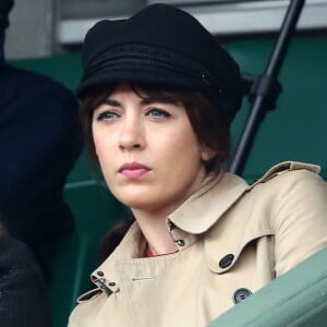 Nolwenn Leroy - People dans les tribunes des internationaux de France de tennis à Roland Garros le 1er juin 2016.