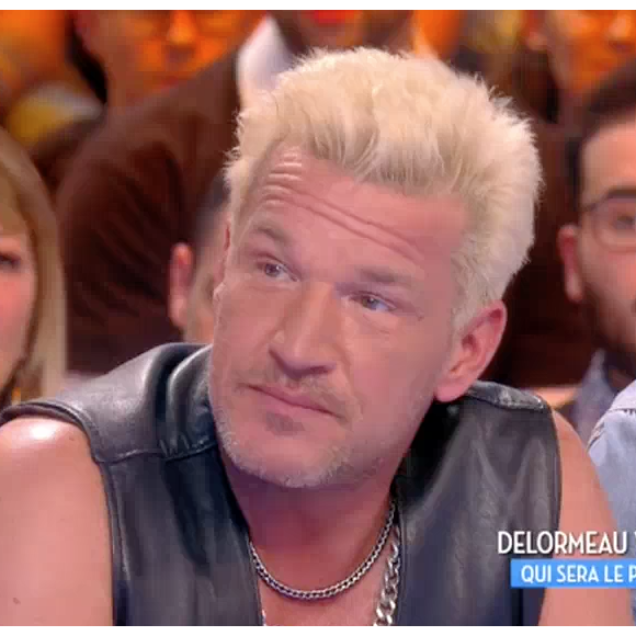 Benjamin Castaldi s'en prend violemment à Cauet et Stéphane Guillon dans "Castaldi vs Delormeau : Qui sera le meilleur animateur ?". C8, le 23 mars 2017.