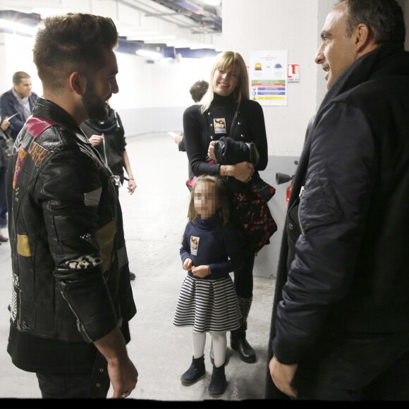 Exclusif - Nikos Aliagas en famille dans les backstage du dernier concert de la tournée "Ensemble" de Kendji Girac à l'AccorHotels Arena, à Paris, le 10 mars 2017.