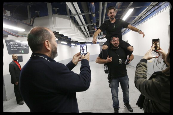 Exclusif - Kendji Girac dans les backstage de son dernier concert de la tournée "Ensemble" à l'AccorHotels Arena (POPB Bercy) à Paris, le 10 mars 2017.