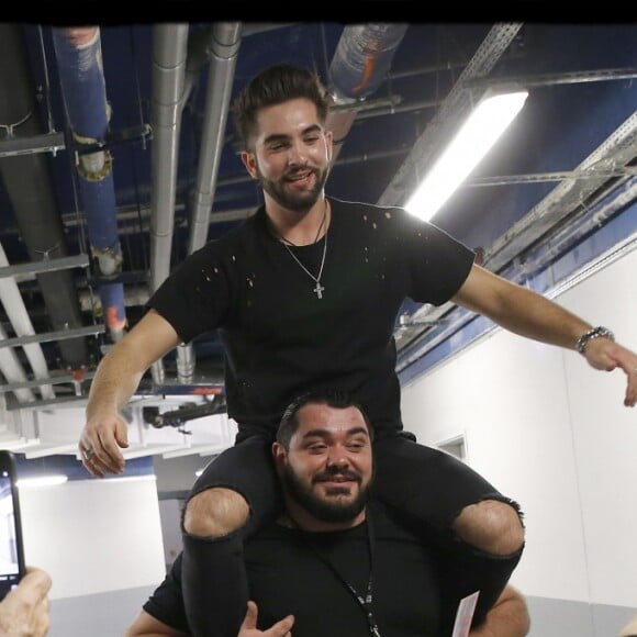 Exclusif - Kendji Girac dans les backstage de son dernier concert de la tournée "Ensemble" à l'AccorHotels Arena (POPB Bercy) à Paris, le 10 mars 2017.