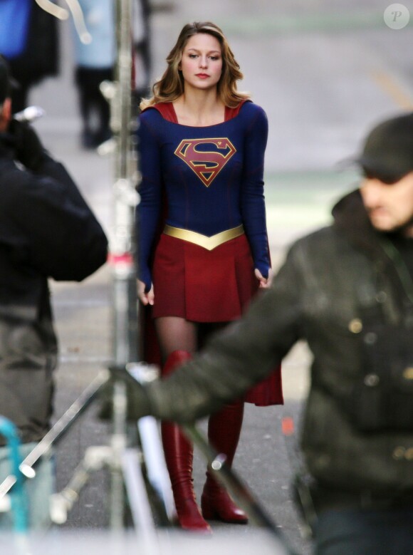 Melissa Benoist sur le tournage de "Supergirl" à Vancouver, le 5 Janvier 2017.