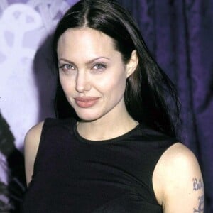 Angelina Jolie à Los Angeles en juin 2001.