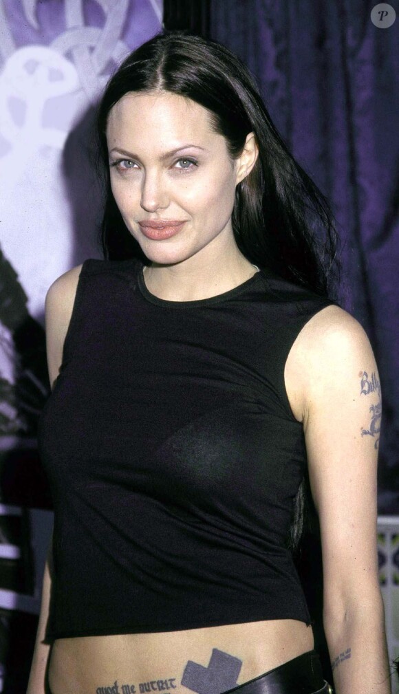 Angelina Jolie à Los Angeles en juin 2001.