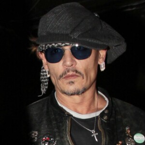 Johnny Depp quitte la soirée d'anniversaire de Lady Gaga au restaurant Gjelina à Los Angeles le 28 mars 2017.