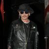 Johnny Depp quitte la soirée d'anniversaire de Lady Gaga au restaurant Gjelina à Los Angeles le 28 mars 2017.