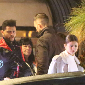 Selena Gomez et son compagnon The Weeknd (Abel Tesfaye) sont allés dîner au restaurant "Harbour Sixty Steakhouse" à Toronto, le samedi 18 mars 2017.