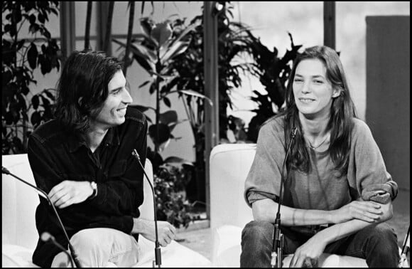 Jane Birkin et Jacques Doillon sur un plateau télé en 1981.