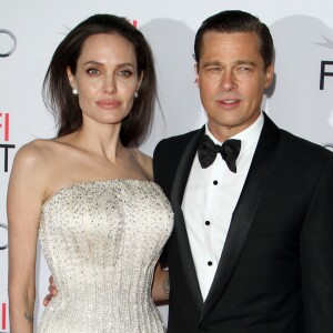 Brad Pitt et sa femme Angelina Jolie - Avant-première du film "By the Sea" lors du gala d'ouverture de l'AFI Fest à Hollywood, le 5 novembre 2015.