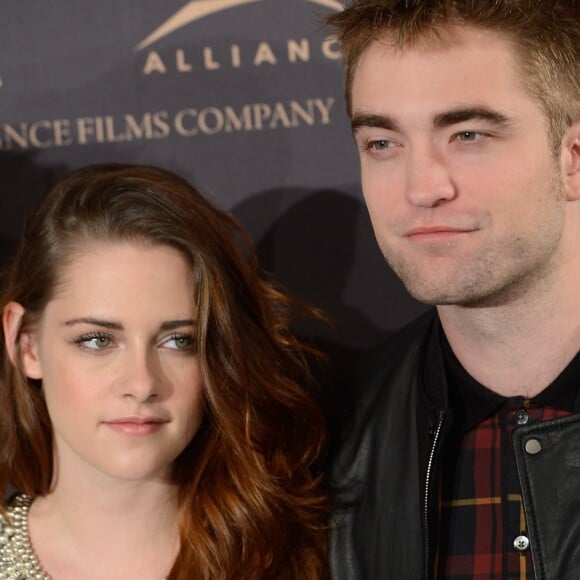 Kristen Stewart et Robert Pattinson - Photocall du film "Twilight Saga: Breaking Dawn" a l'hotel Villamagna a Madrid. Le 15 novembre 2012