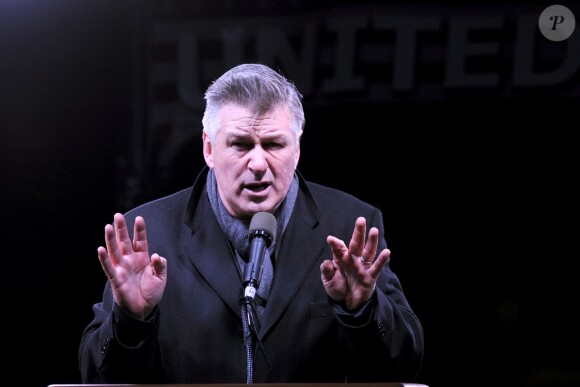 Alec Baldwin - Rassemblement anti-Trump "We Stand United" à New York le 19 janvier 2016