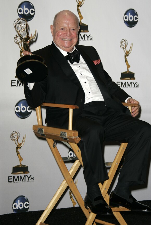 Don Rickles en 2008 lors des Emmy Awards