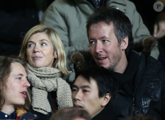 Jean-Luc Lemoine et sa compagne Adeline - People lors du match de football PSG contre Lille au parc des Princes a Paris le 22 décembre 2013.