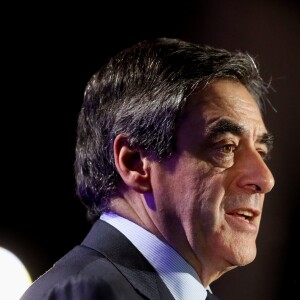 François Fillon (candidat du parti ''Les Républicains" à l'élection présidentielle 2017) tient une réunion publique de campagne à Biarritz, le 24 mars 2017. © Patrick Bernard