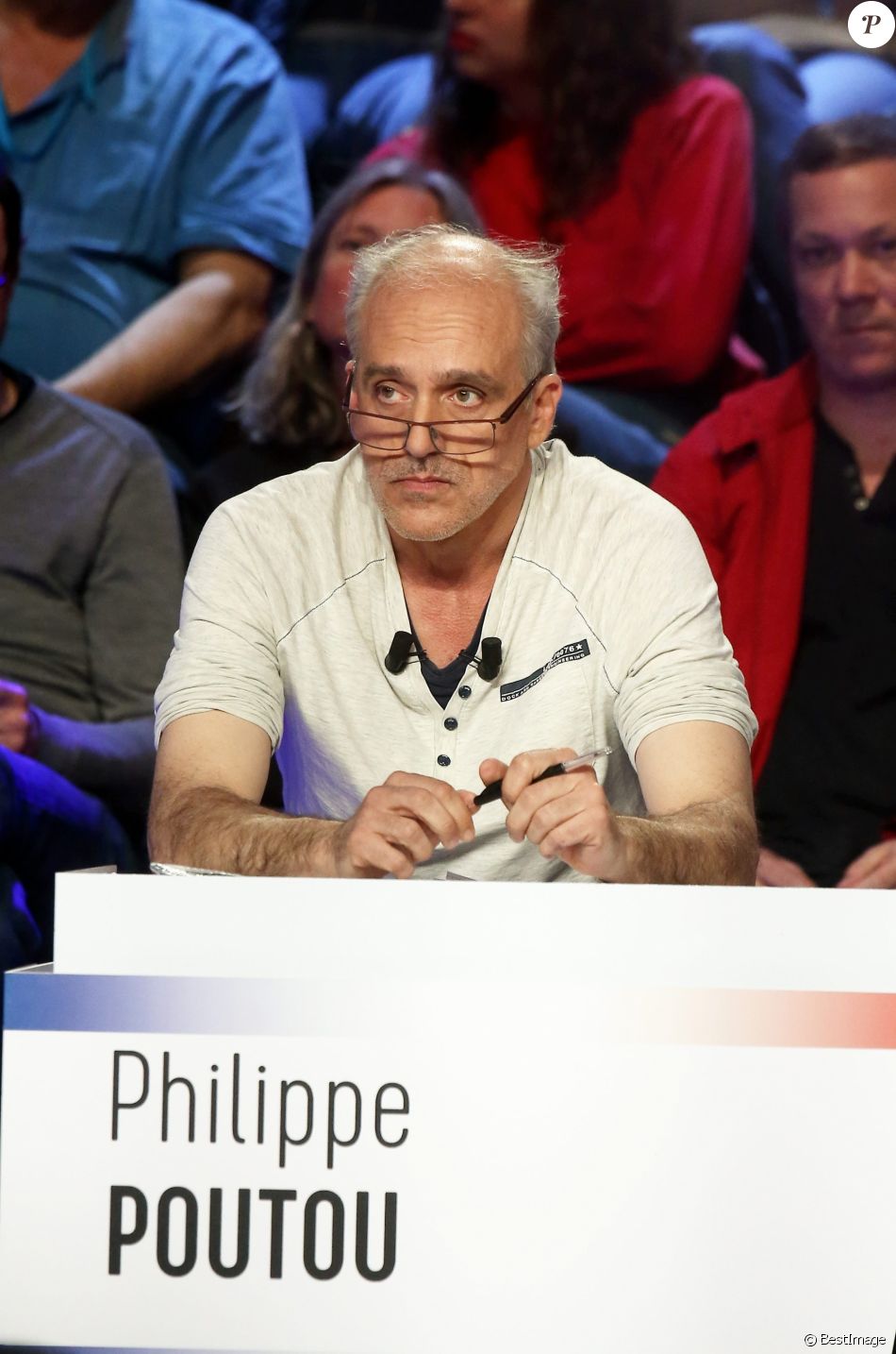 Philippe Poutou, Candidat à L'élection Présidentielle Du Nouveau Parti ...