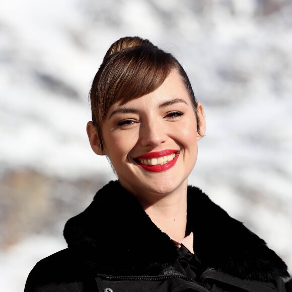 Louise Bourgoin au photocall pour le film "Sous le même Toit" lors du 20ème festival du film de comédie de l'Alpe d'Huez le 20 janvier 2017. © Dominique Jacovides / Bestimage